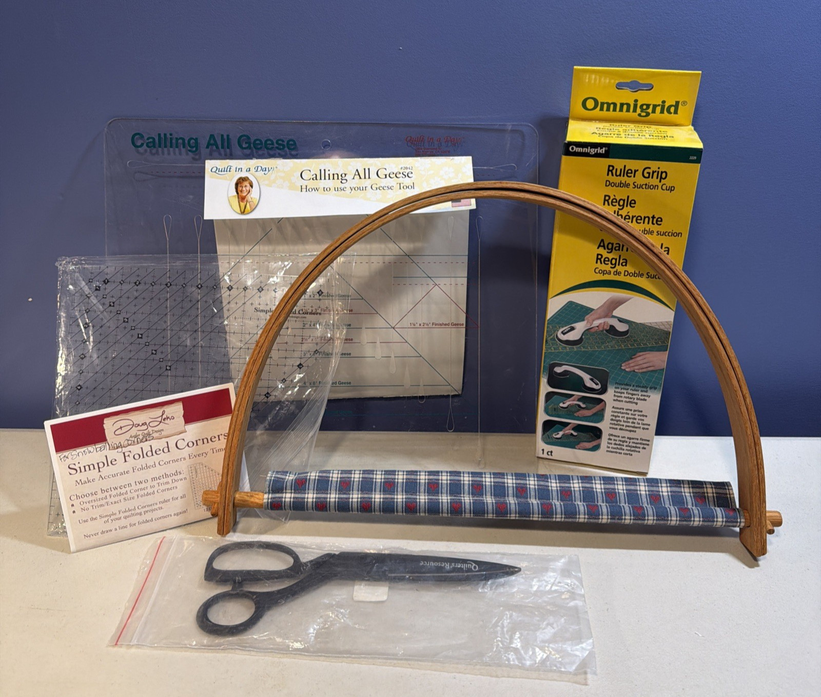 Calling All Geese/Simple Folded Corners/Suction Grip/Scissor/Hoop