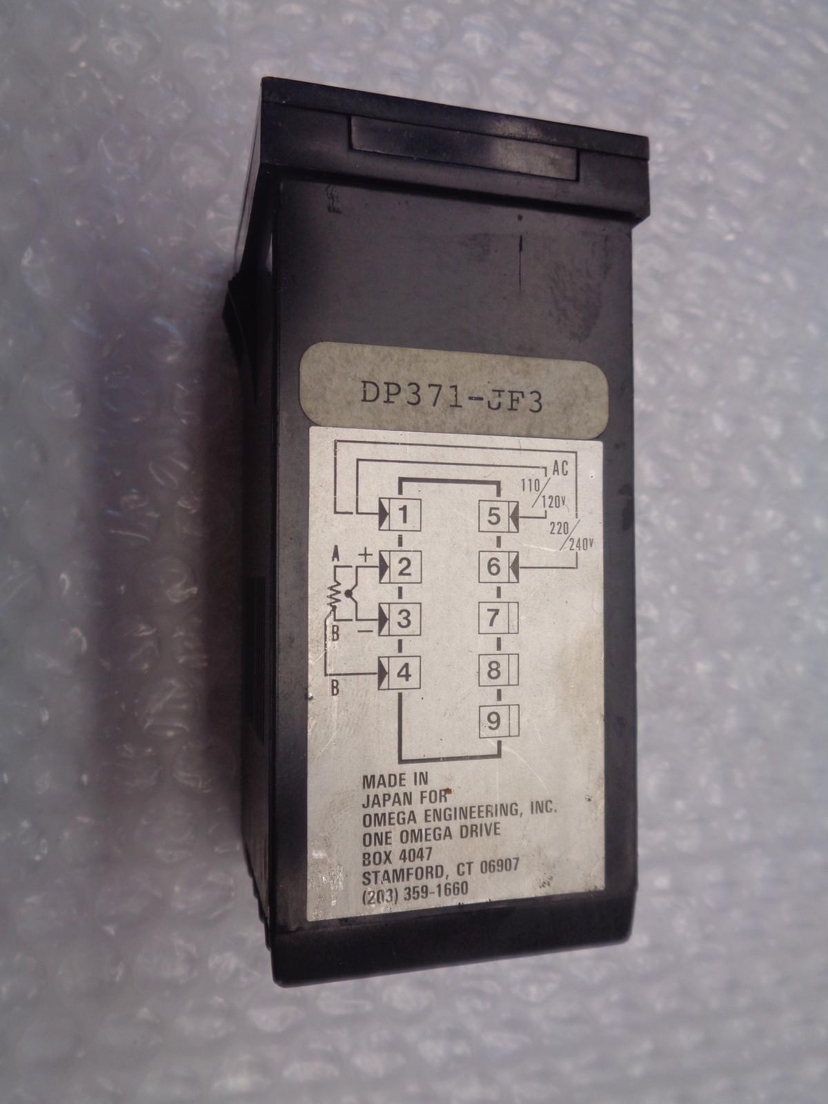 OMEGA DP371-JF3 TEMP THERMOMETER NSNP