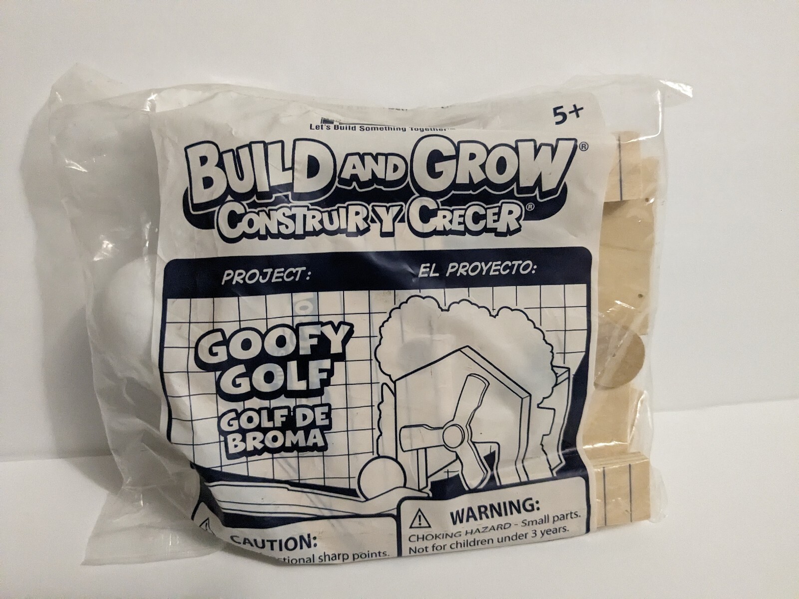 Lowes Build and Grow Goofy Golf 2011 Wooden Construction Building Kit NOS