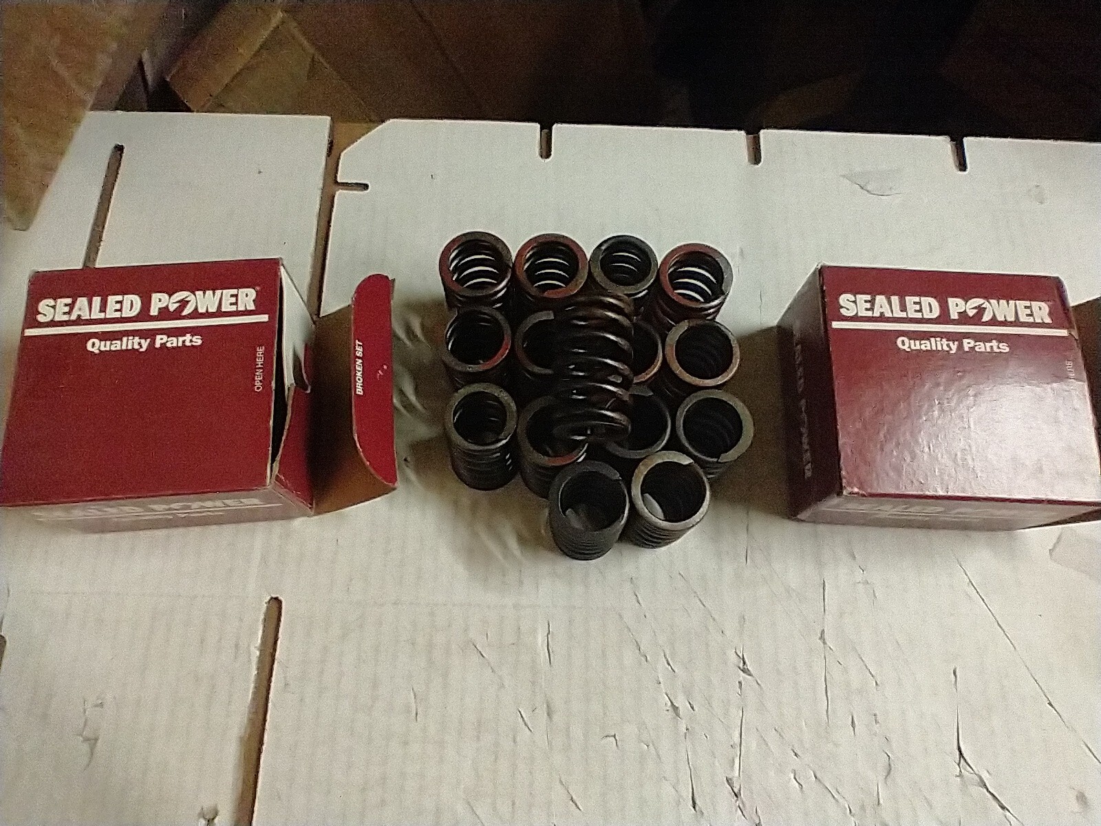 VS-711 SEALED POWER VALVE SPRINGS 15 SPRINGS BUICK STOCK 1.292 O.D 2.210 HEIGHT