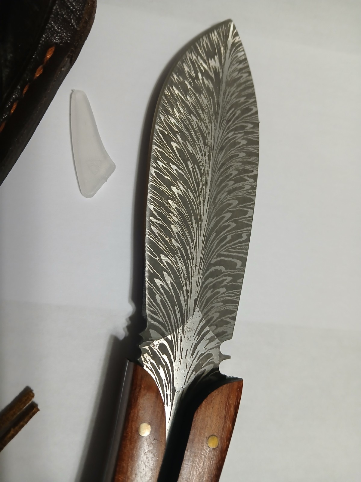 DAMASCUS LIKE SHEATH KNIFE EXCELLECT COND UNSHARPENED AND UNUSED NO MANUF