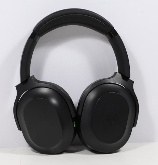 PREOWNED- Razer Barracuda Wireless Gaming Headset Black Bluetooth USB-C Headset