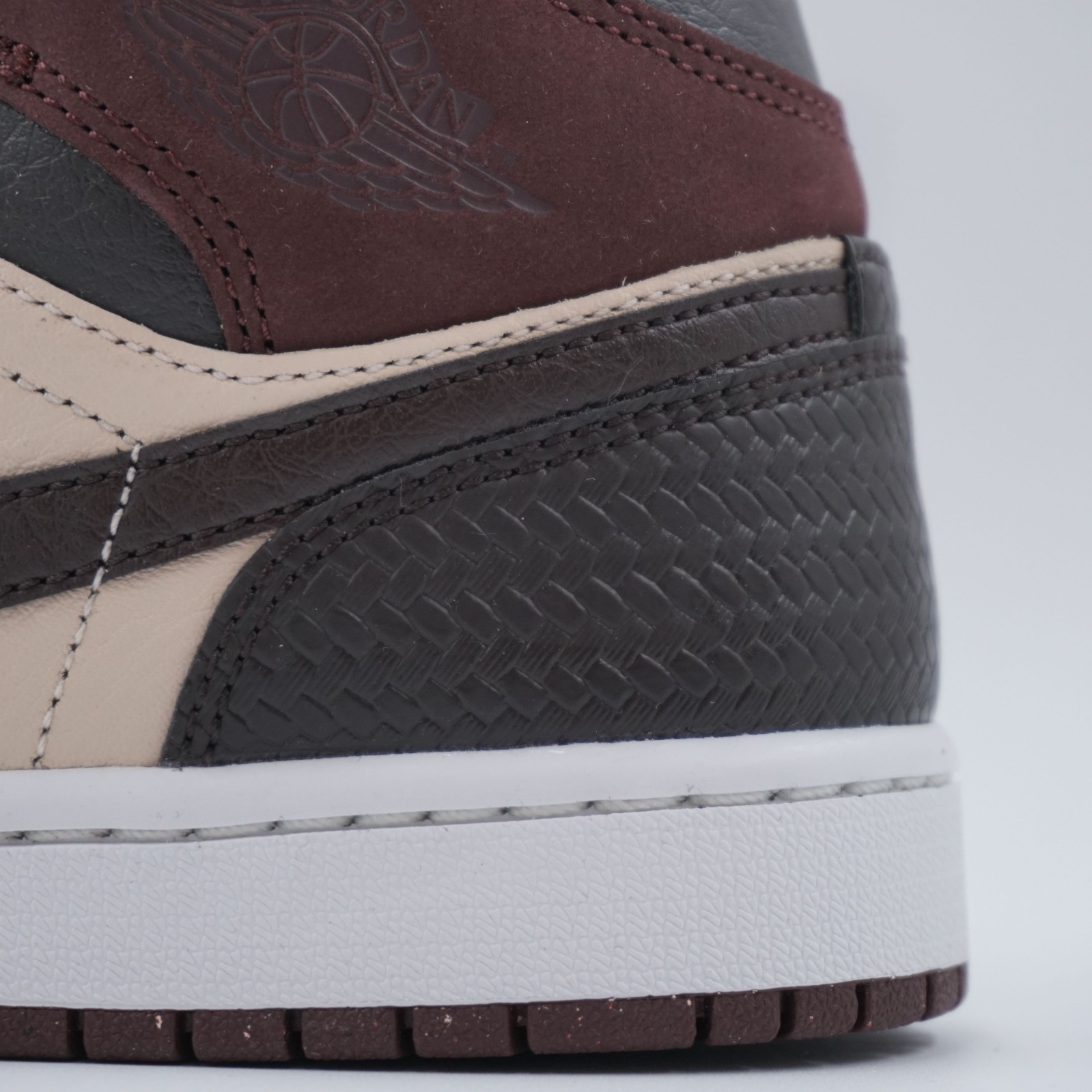 Nike Air Jordan 1 Mid SE AJ Pairs YMCA Leather Brown Sanddrift FZ4359-200 sz 8