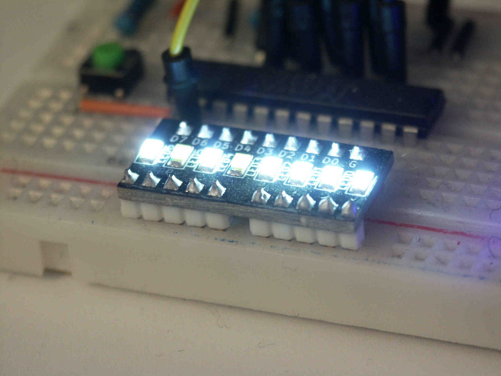 1PC WHITE 8 CHANNEL BREADBOARD LED 5V