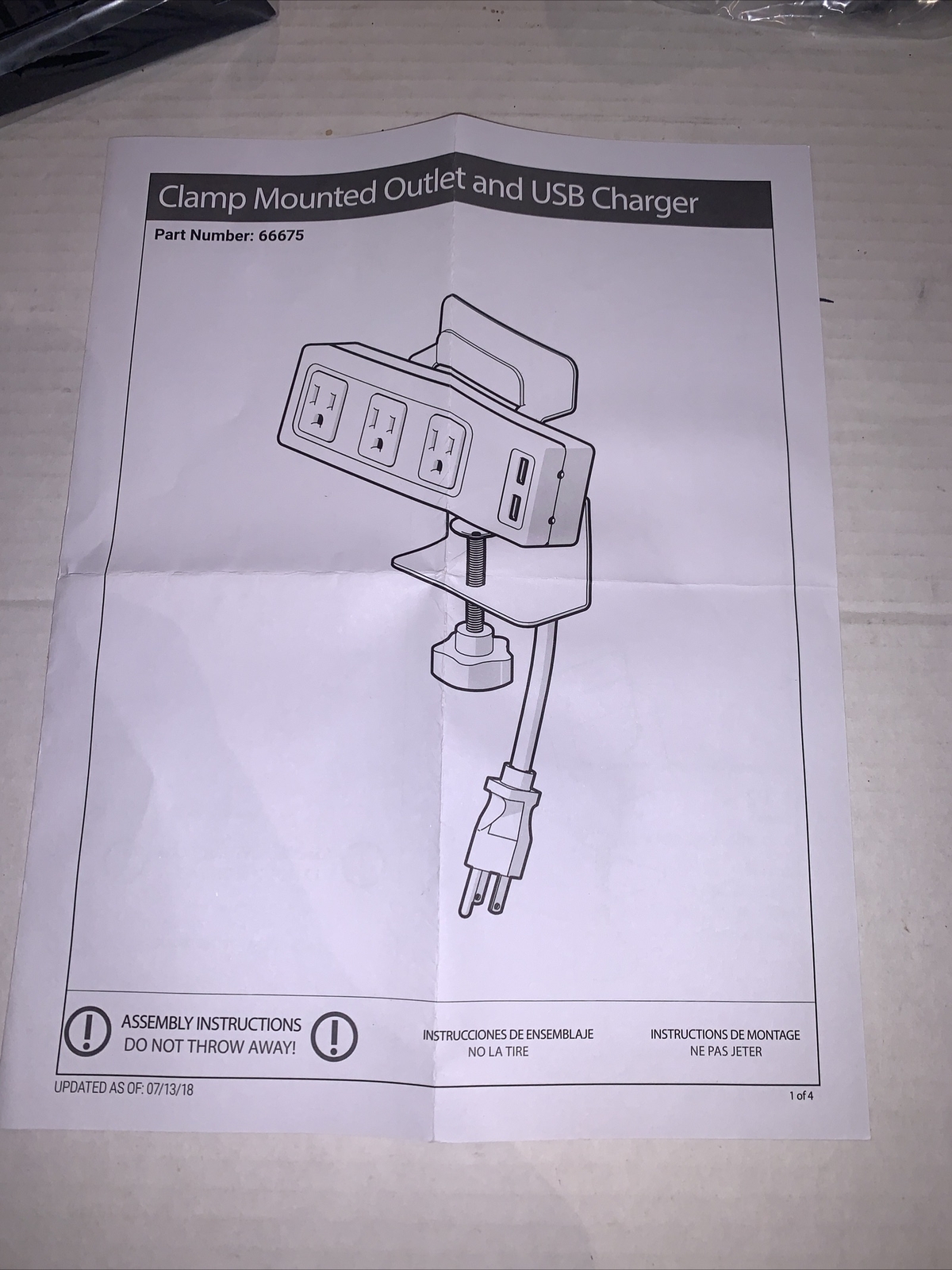 Clamp Mount Power Outlet & USB Charger 66675 Mooreco