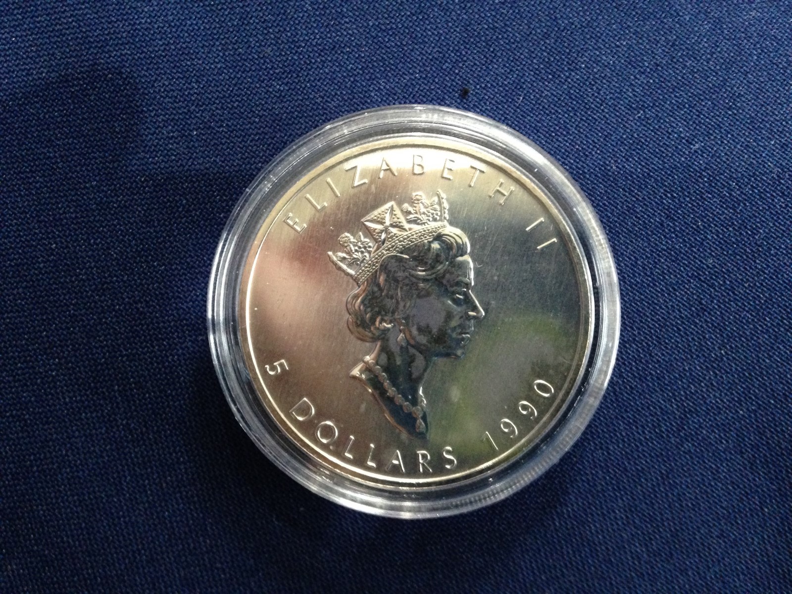 1990 Canada $5.00 Maple Leaf Gem BU One Ounce .9999 Fine Silver E6103