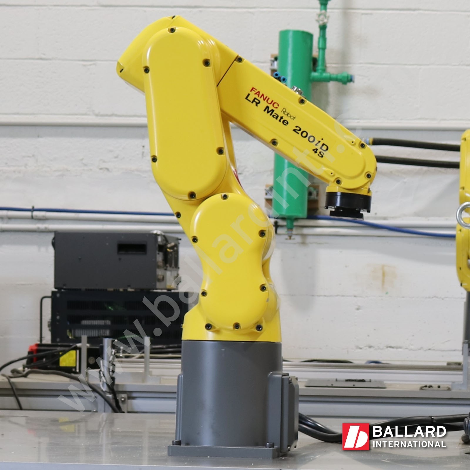 FANUC LR Mate 200iD/4S Complete Robot w/ R30iB Mate Plus Controller  - F260190