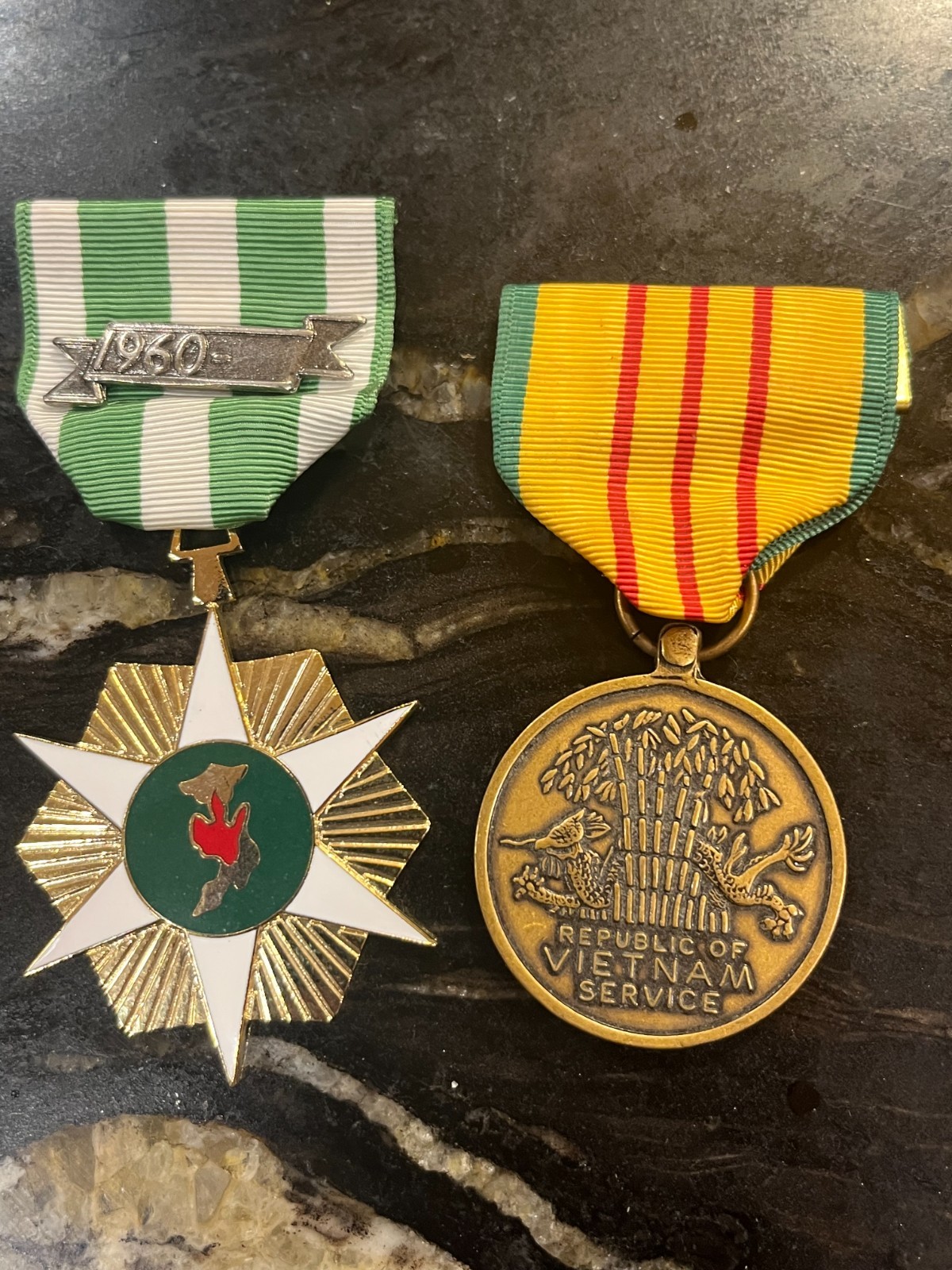 Vietnam Service Medal & Republic of Vietnam Campaign Medal 1960