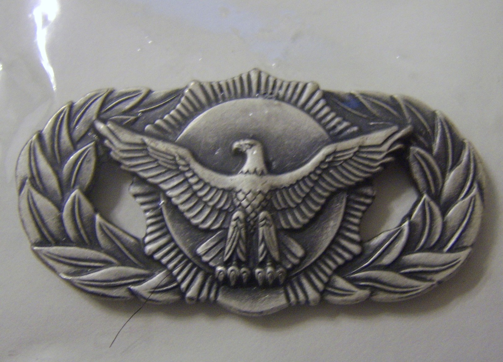 USAF BASIC SECURITY POLICE QUALIFICATION PIN FULL SIZE NIP :K4