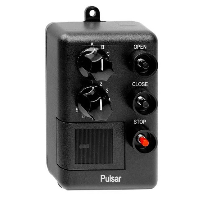 Pulsar 535T 318MHz 27 Doors Wall Mount Transmitter Open/Close/Stop Gate Garage