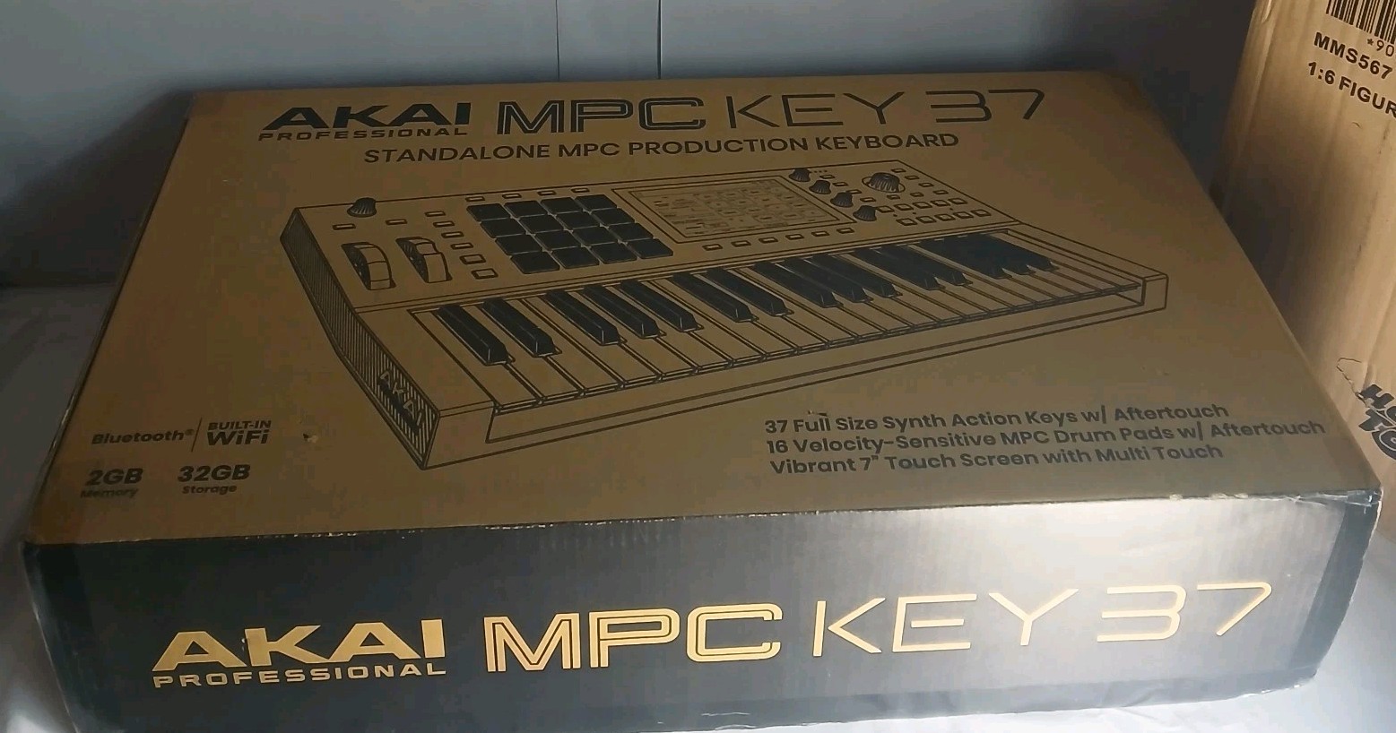 Akai Professional MPC Key 37 (37-Key Keyboard Synth - 1st Gen) New In Sealed Box