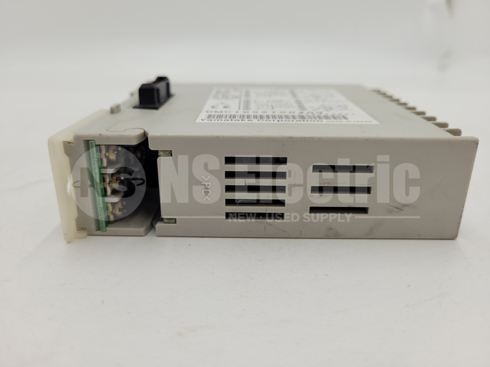 Yamatake / DMC10S2TV0400 / Regulator