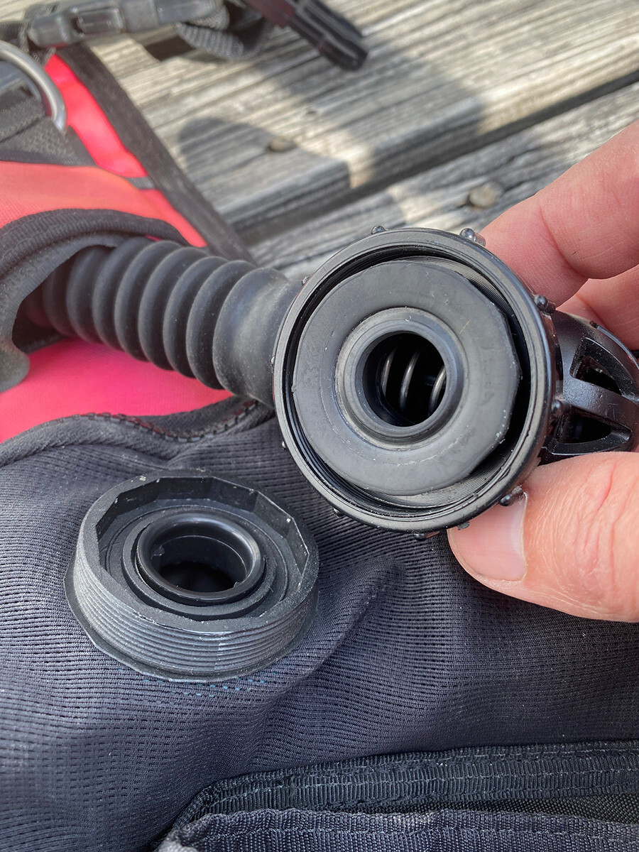 XS Extra Small Back Inflate Wing BCD features pictures description