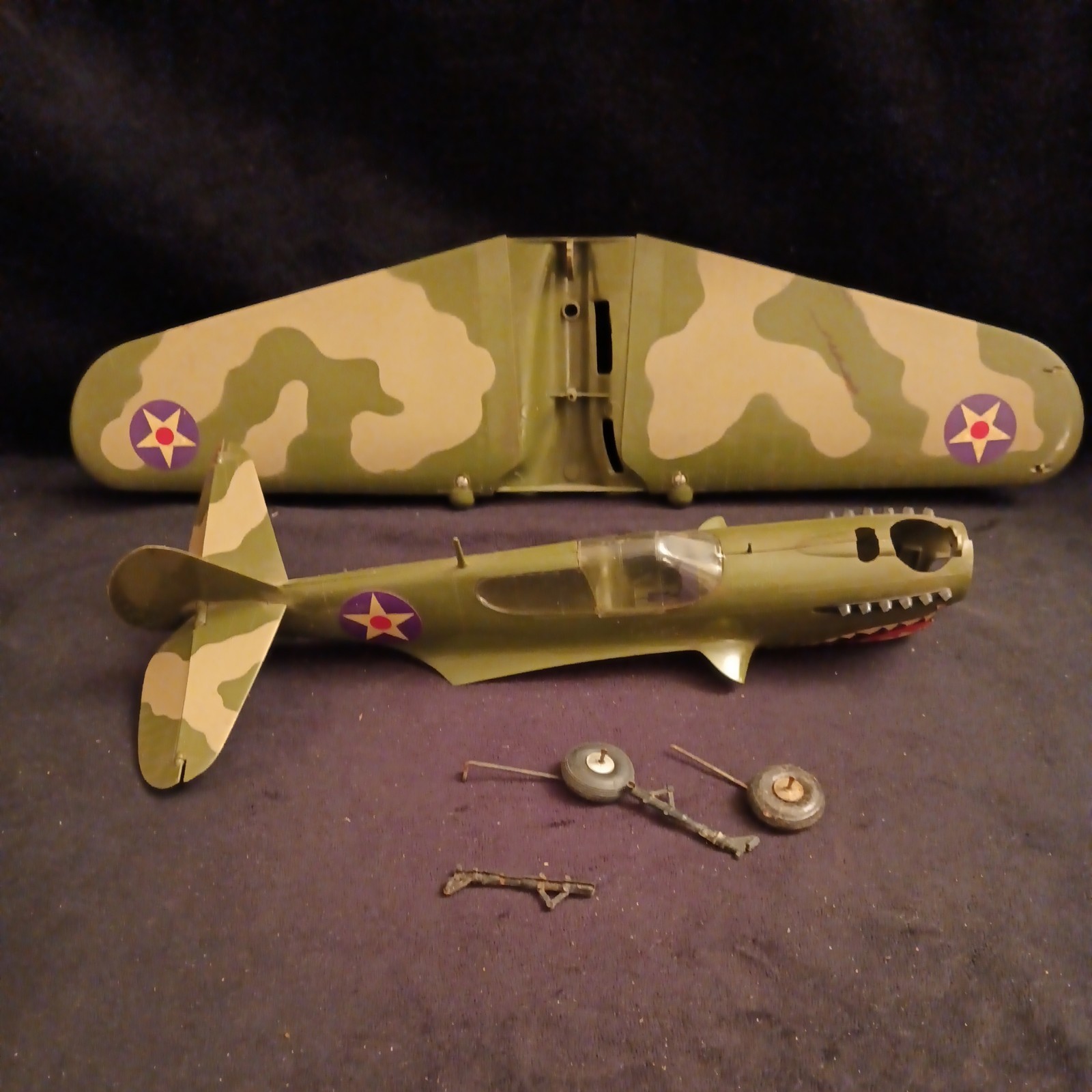 Cox 049 U-Control P-40 Warhawk  Thimble Drome