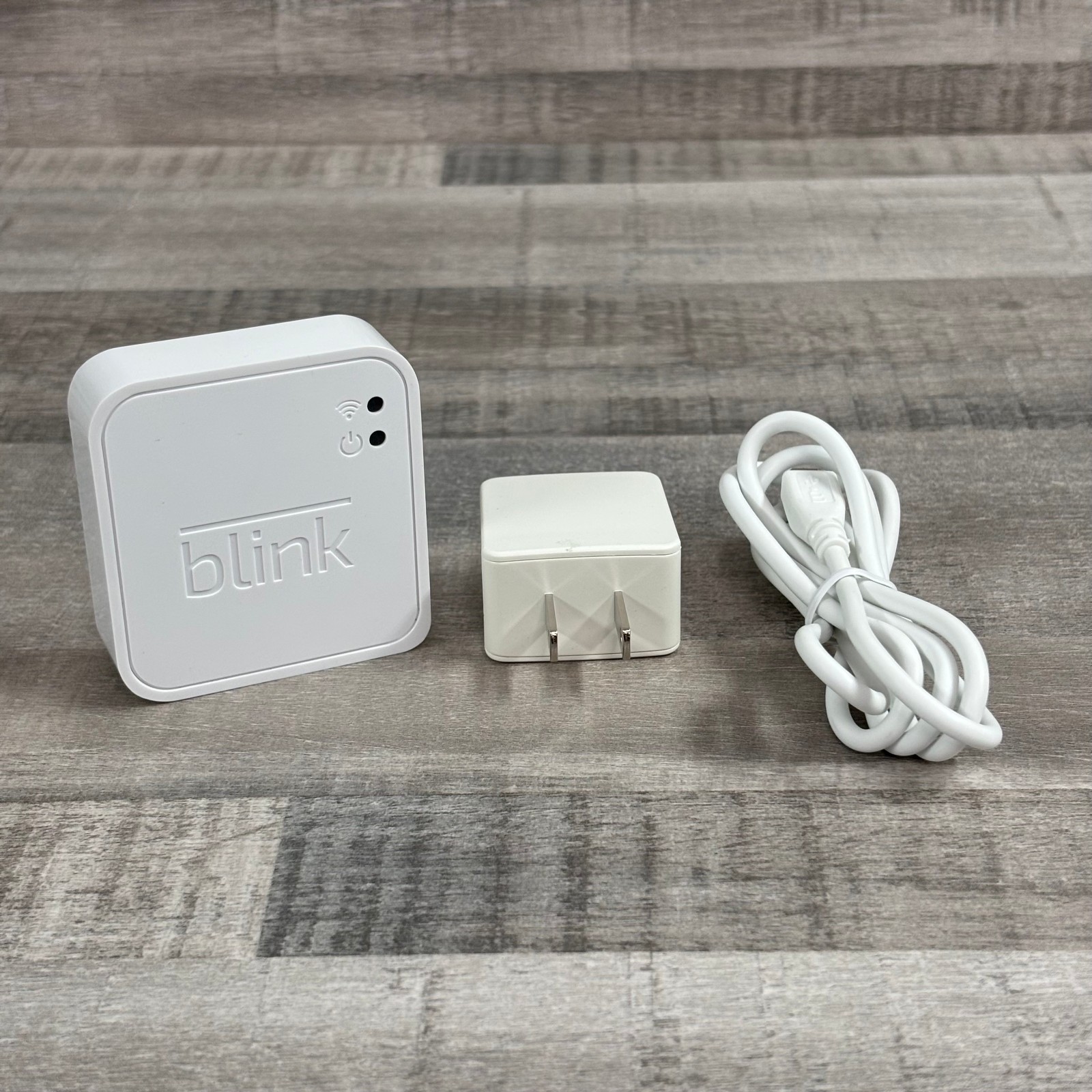 Blink OEM Indoor Security Camera Sync (Model BSM00201U) w/ Cables *TESTED* white