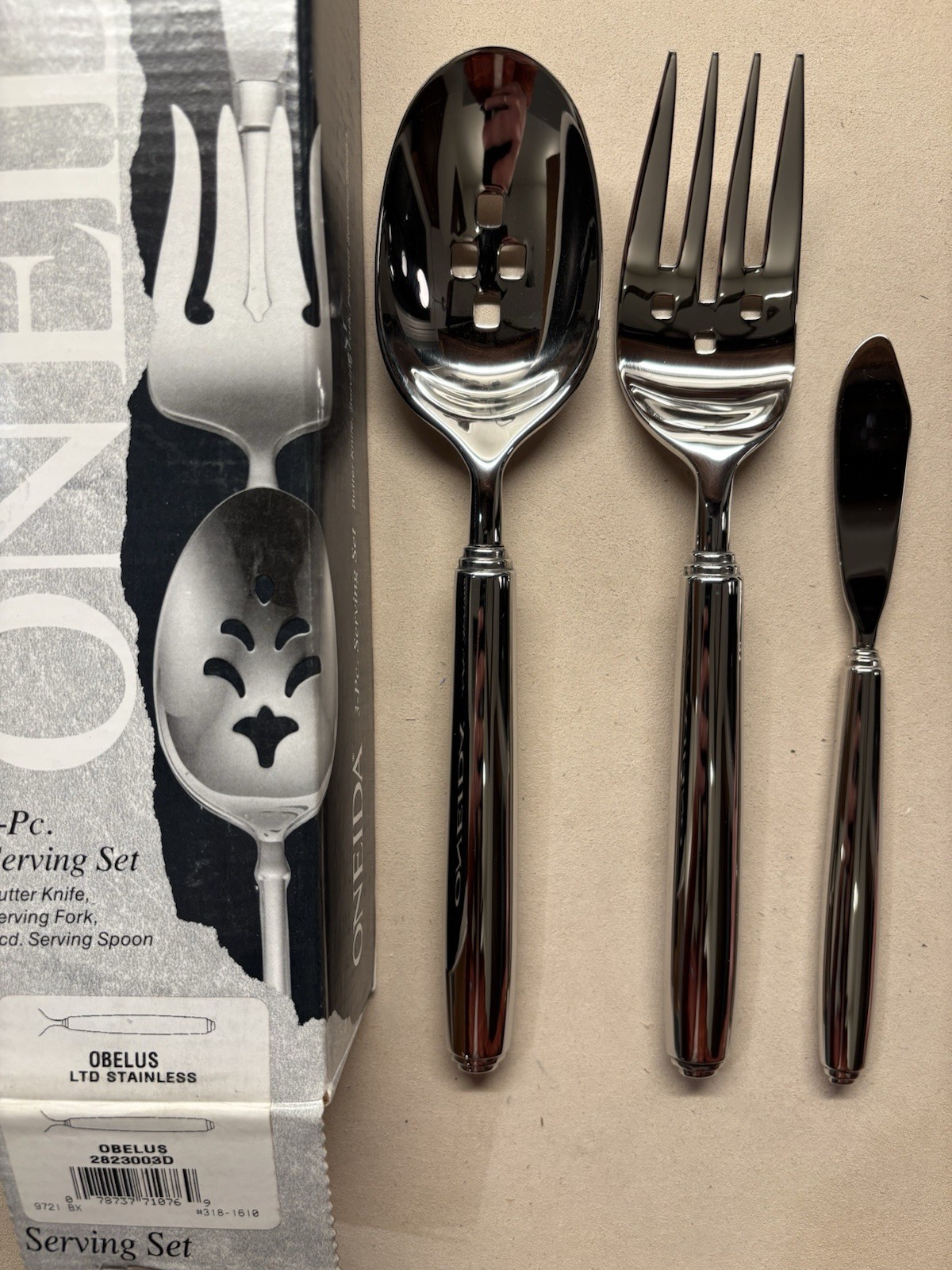 Oneida - OBELUS - 3 piece serving set NEW