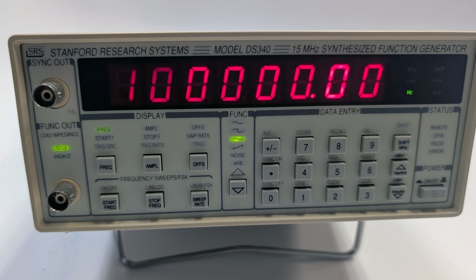 STANFORD RESEARCH SYSTEMS DS340 Synthesized Function Generator GPIB/RS-232