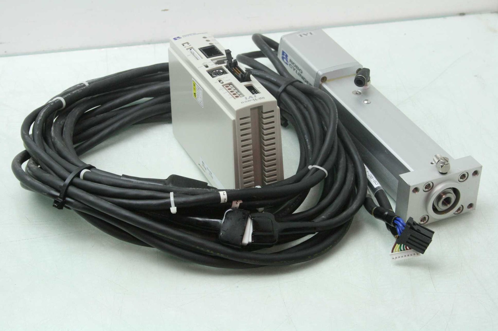 IAI Robo Cylinder RC-RSW-H-100-S-SP Actuator RSW-H-100 Drive 100mm Stroke