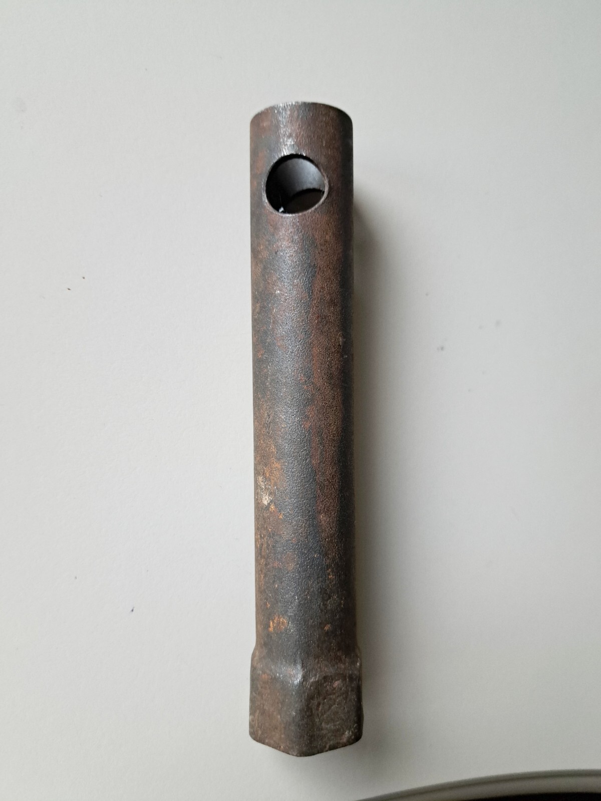 Vintage Steel Emergency Lug Nut Remover for 3/4” lug nuts -- 5.5 in. long