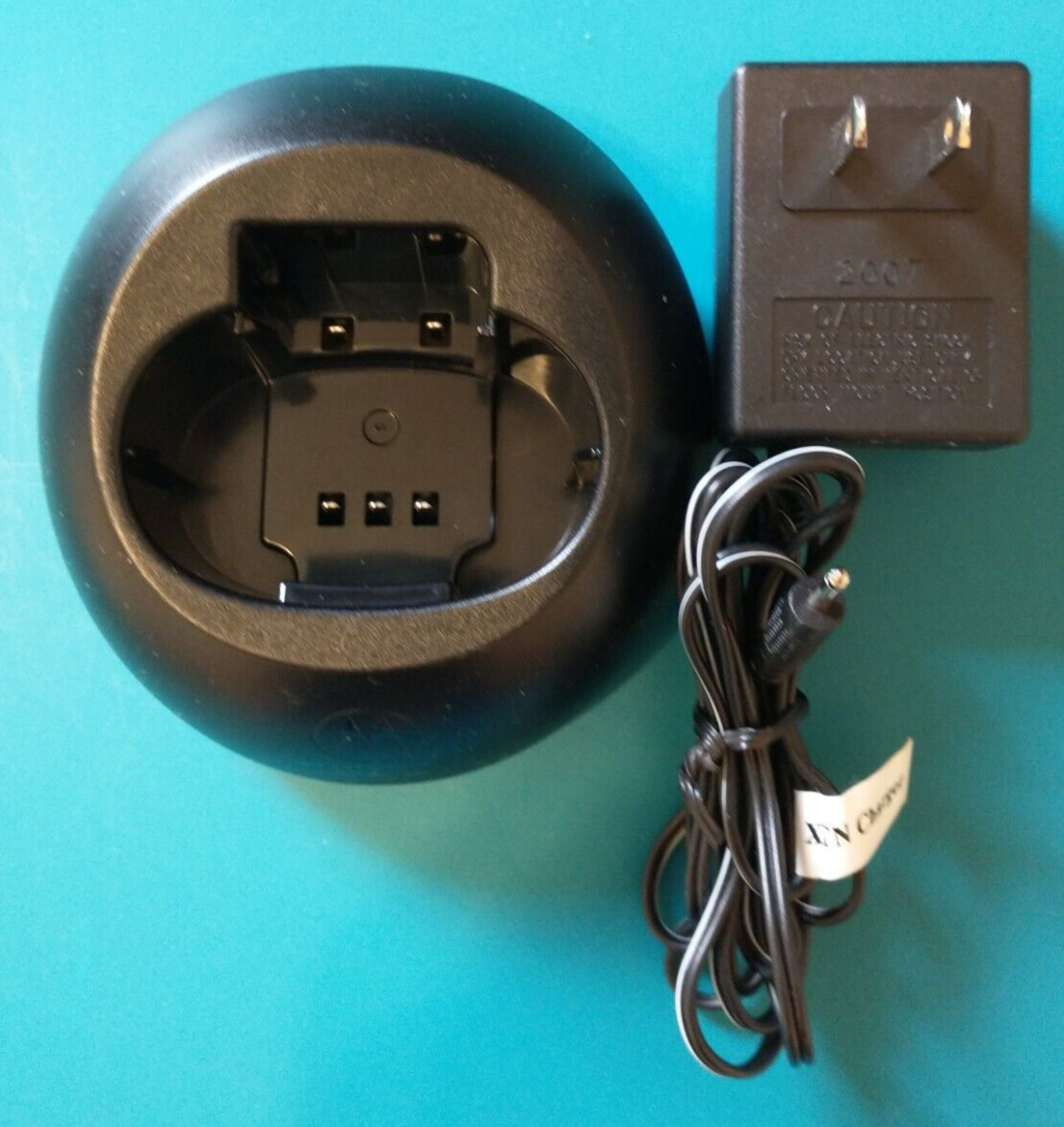 New Motorola OEM XTN Radio Drop In Charger for XU1100, XV1100, XU2100, XV2100