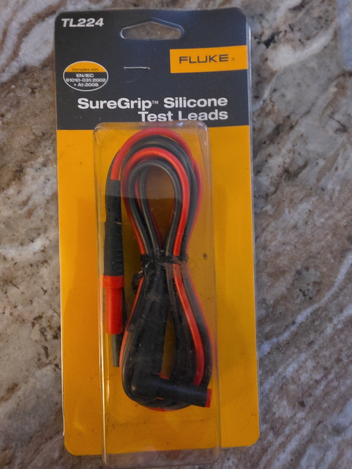 New In Package Genuine OEM Fluke TL224 SureGrip Silicone Test Leads