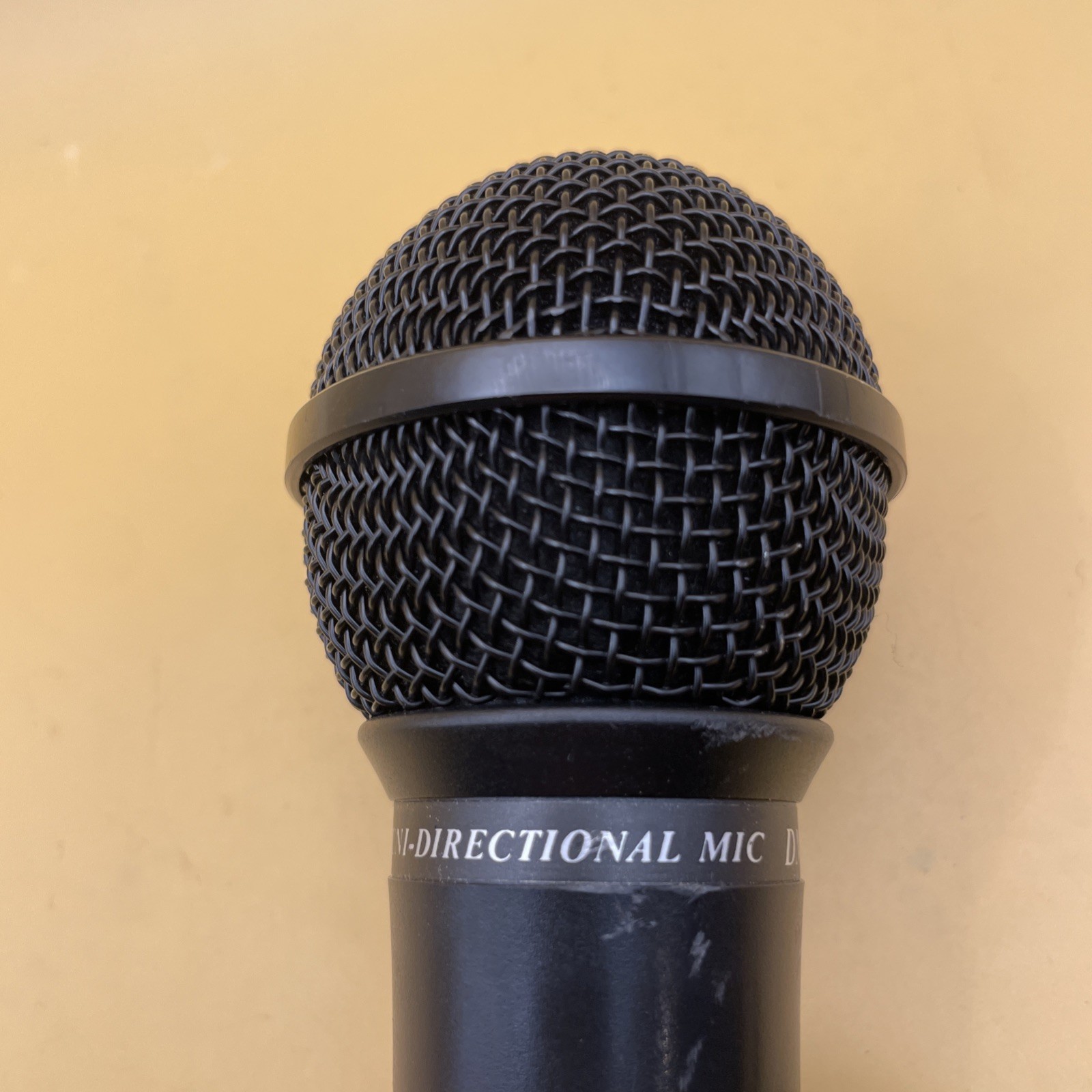 Uni-Directional Wired Microphone DM-20SL IMP.600
