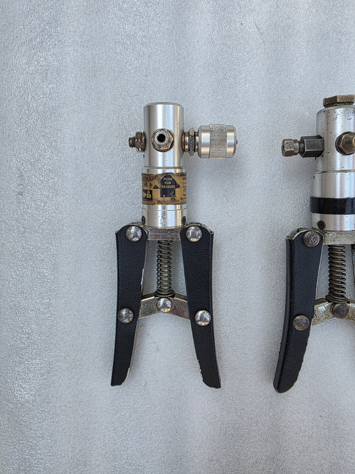 Superb TP1 Hand Held Test Pressure Calibrator Pump Lot