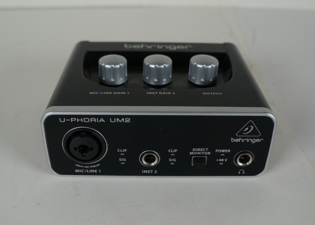 Behringer U-PHORIA UM2 USB Audio Interface, XLR In, RCA Out,Phantom Power Black