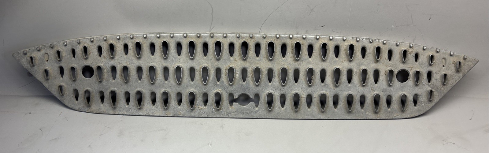 Genuine Paccar A82-6000 Cab Access Fairing Step Assembly DAMAGE