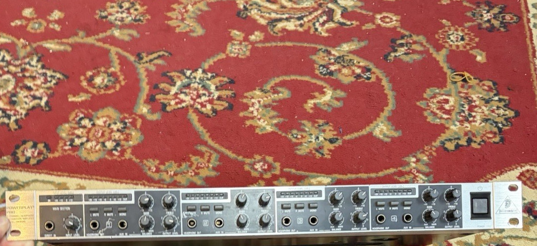 Behringer PowerPlay Pro 4-Channel Headphone Distribution Amplifier Model HA4600