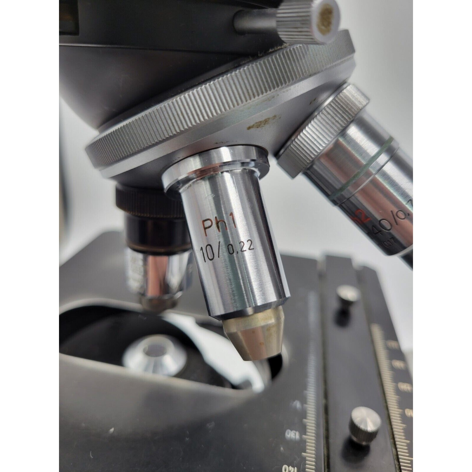 Carl Zeiss Universal Research Microscope W/Objectives & Eyepieces +Power