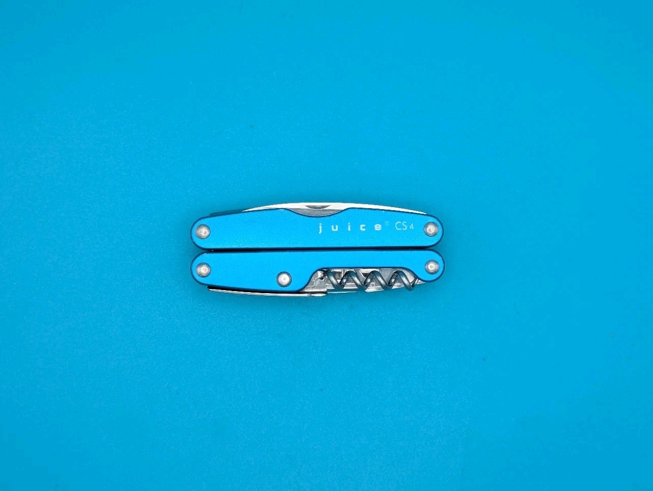Leatherman Juice CS4 Multi Tool! Retired! GLACIER BLUE!