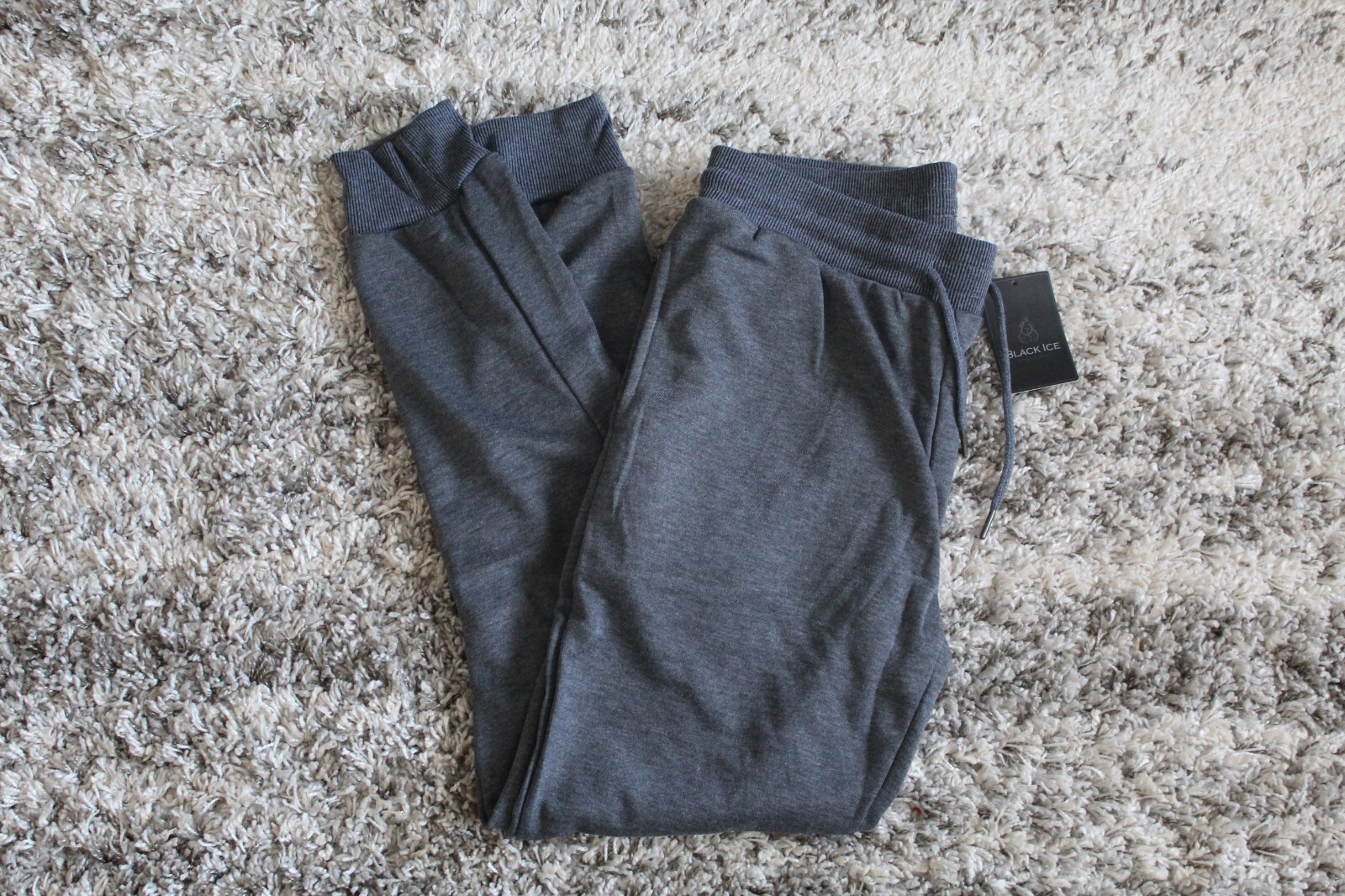 Black Ice Men's Lightweight Drawstring Waist Joggers Charcoal M Inseam 29" NWT