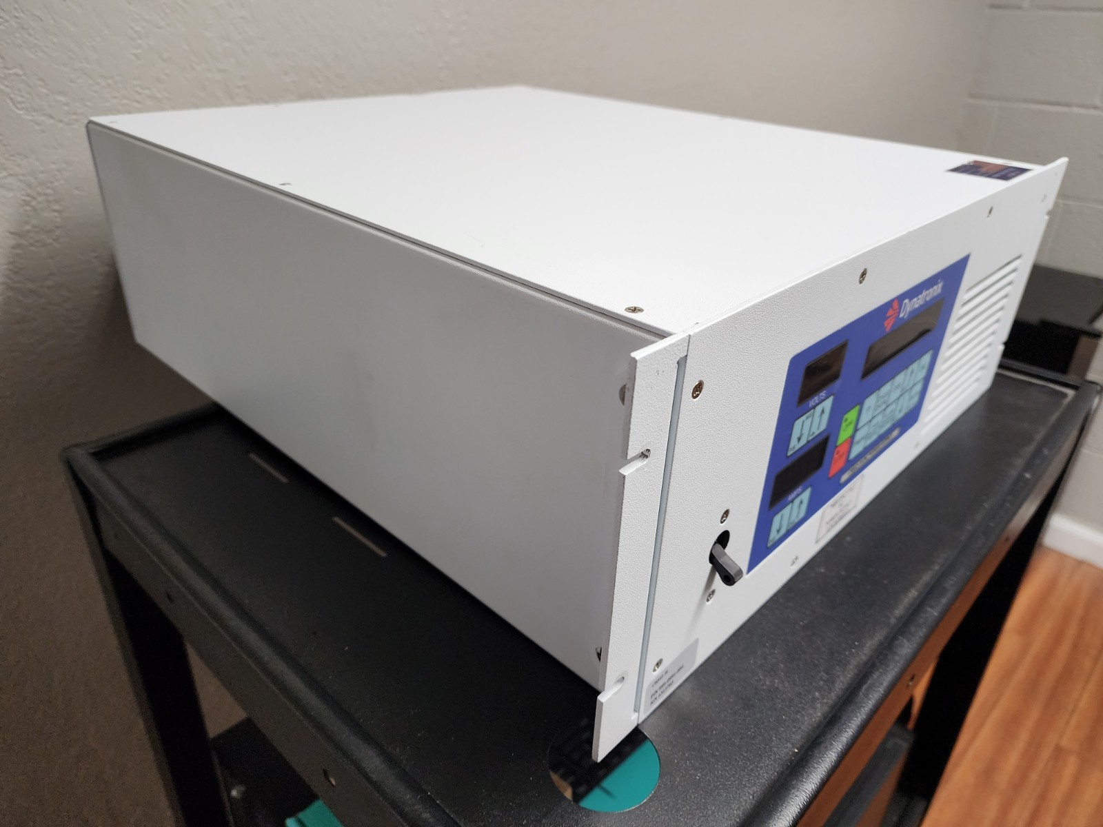 Dynatronix CRS12-10 DC Power Supply, Output 12V 10A