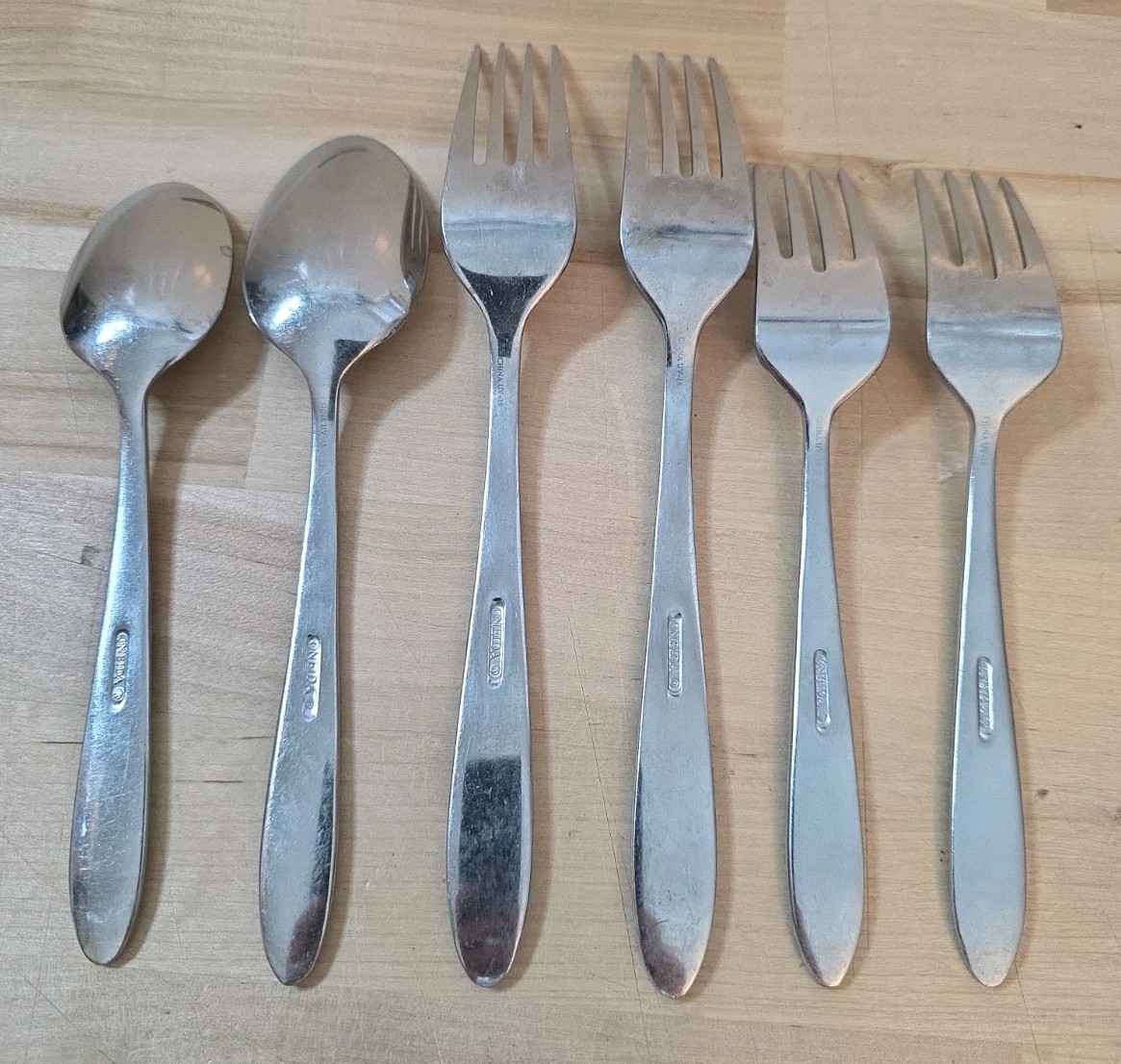 Oneida Mooncast Stainless Steel Flatware Partial Set Replacement Pieces
