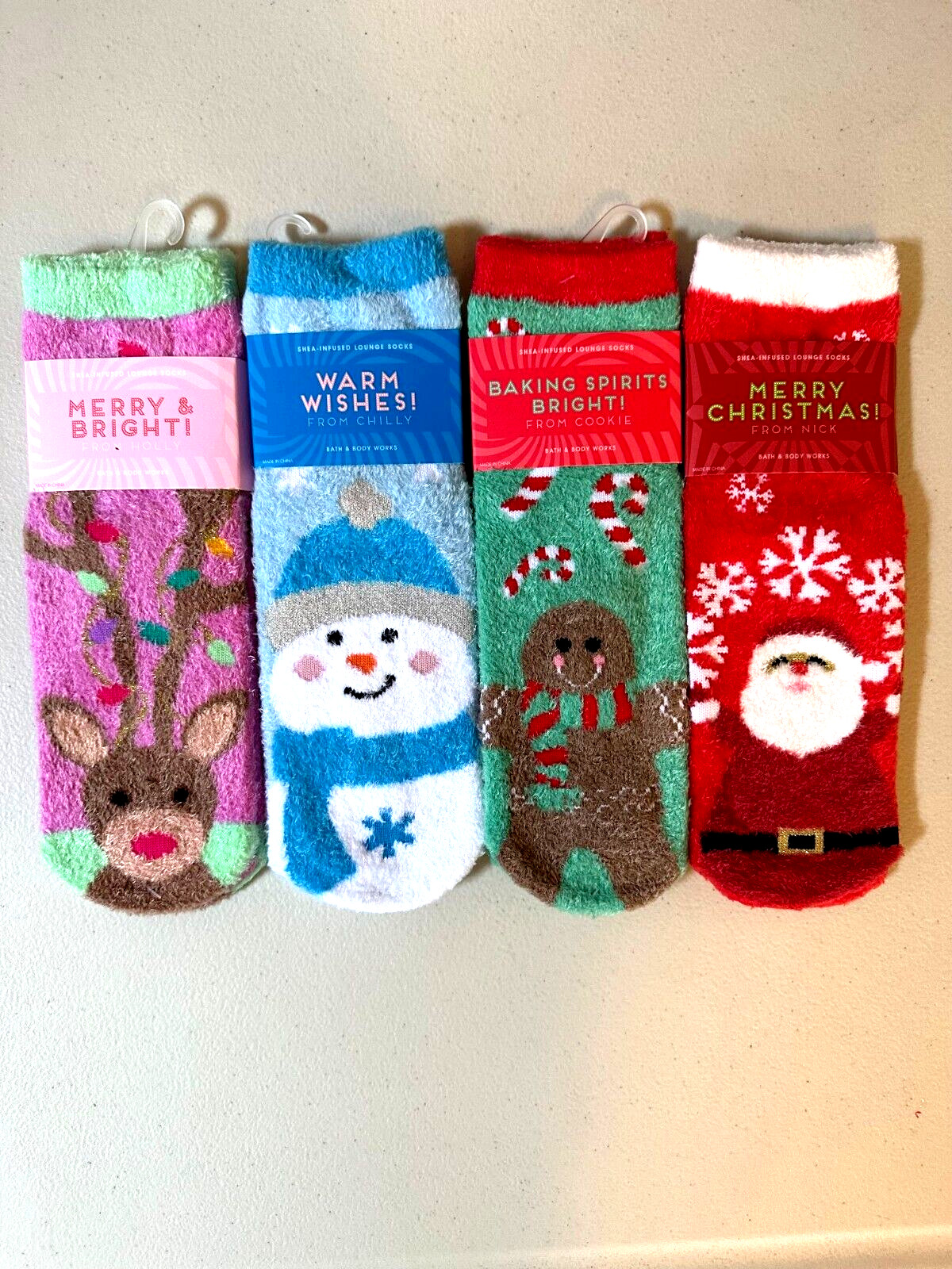 Bath & Body Works SOCKS  SHEA-INFUSED LOUNGE SOCK Non Skid Bottom DEC PICK 1