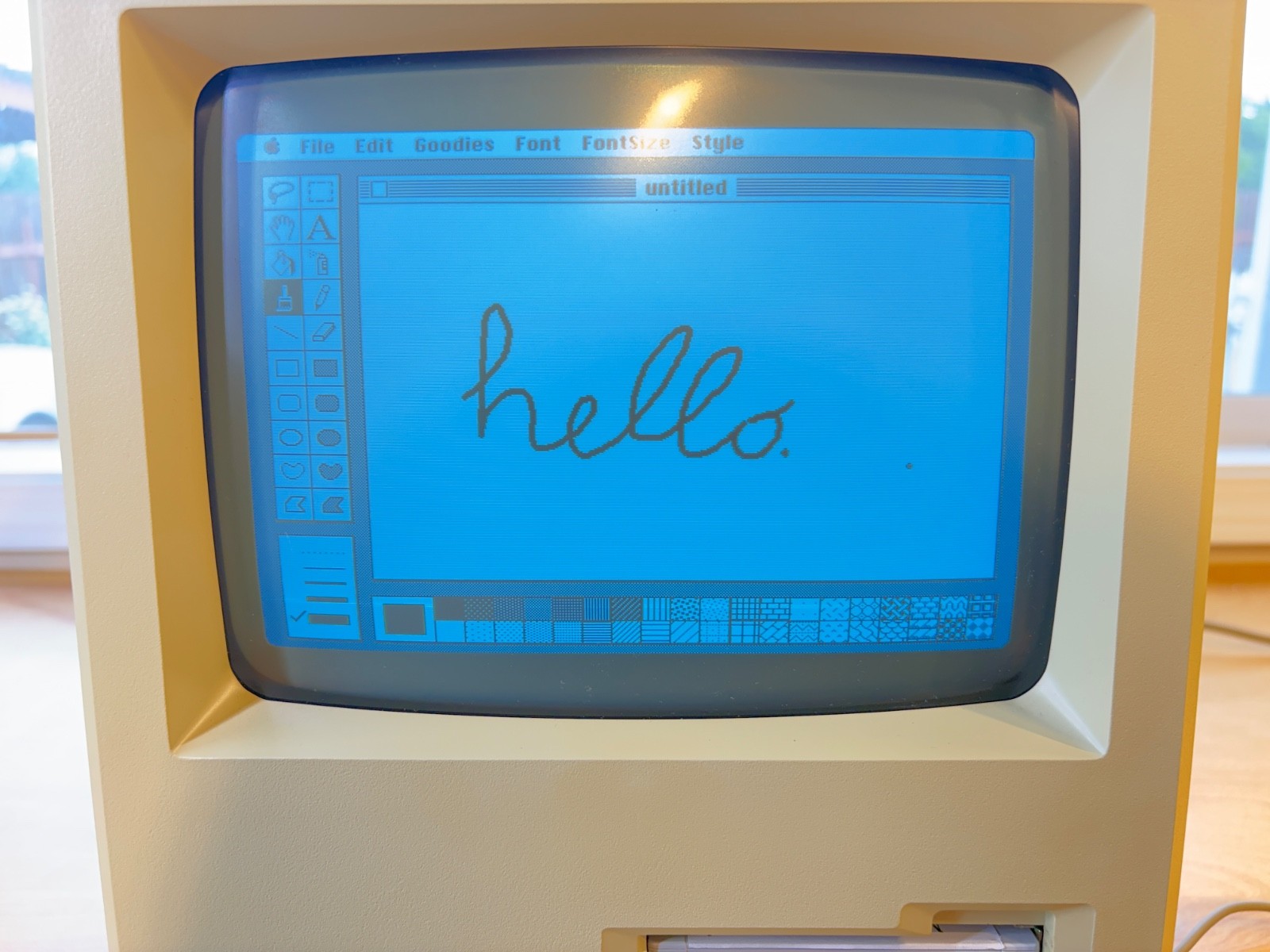 Macintosh 1984 128k computer - Recapped & Restored - Apple Mac M0001