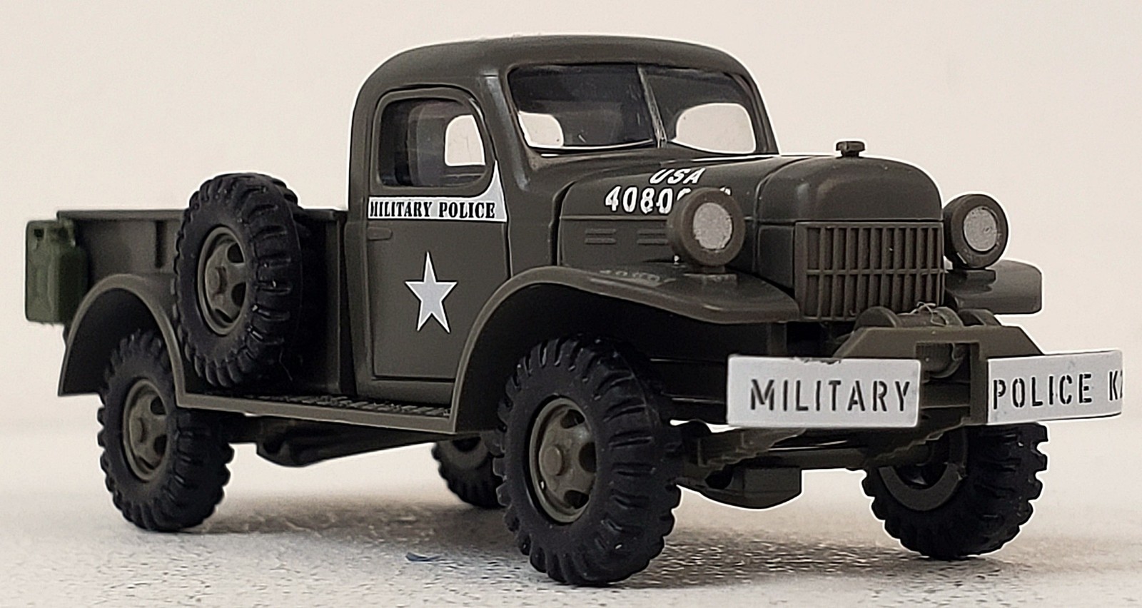 Busch NEW HO 1/87 Olive Green Dodge Power Wagon Pick-Up Truck Military Police