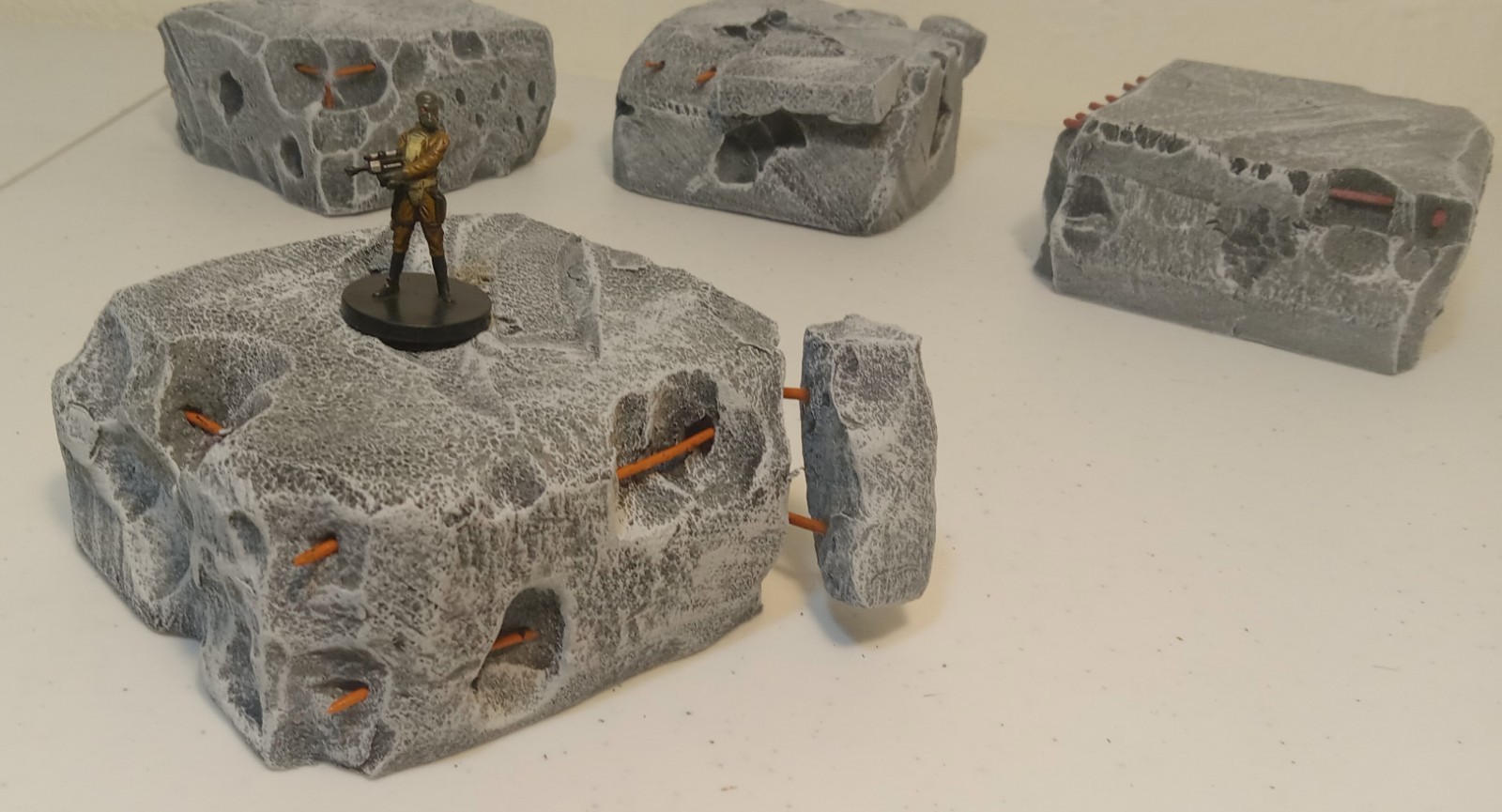 Miniature Terrain-2 " tall 4" × 4" CONCRETE RUINS for Wargaming