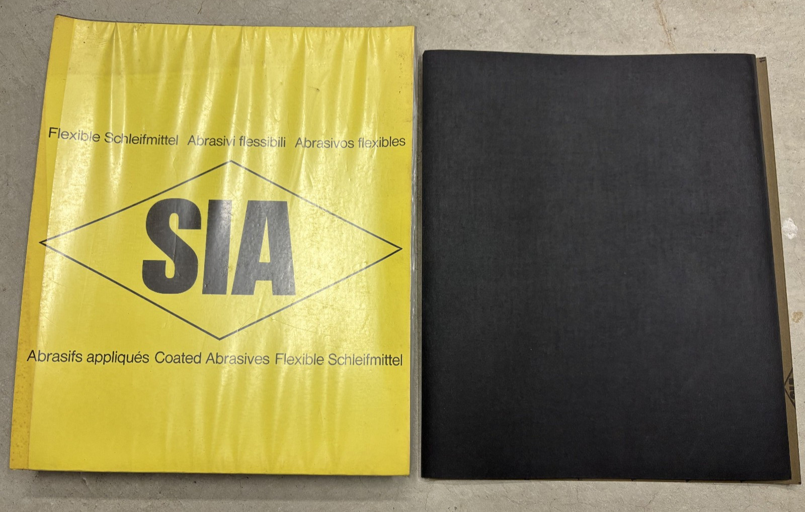 SIA 1926 Siawat Sandpaper P 600 Grit 9” x 11” - 25 sheets, wet/dry, long life