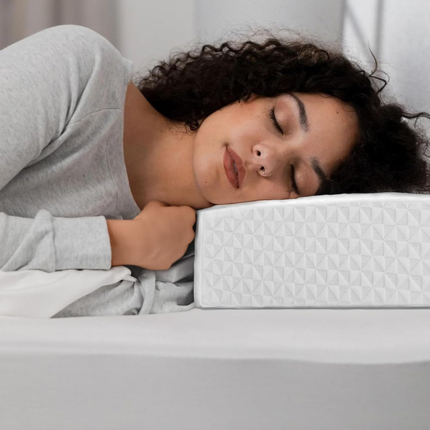 Cube Pillow Pro for Side Sleepers Memory Foam Bed Pillow Soft Pillow Supportive