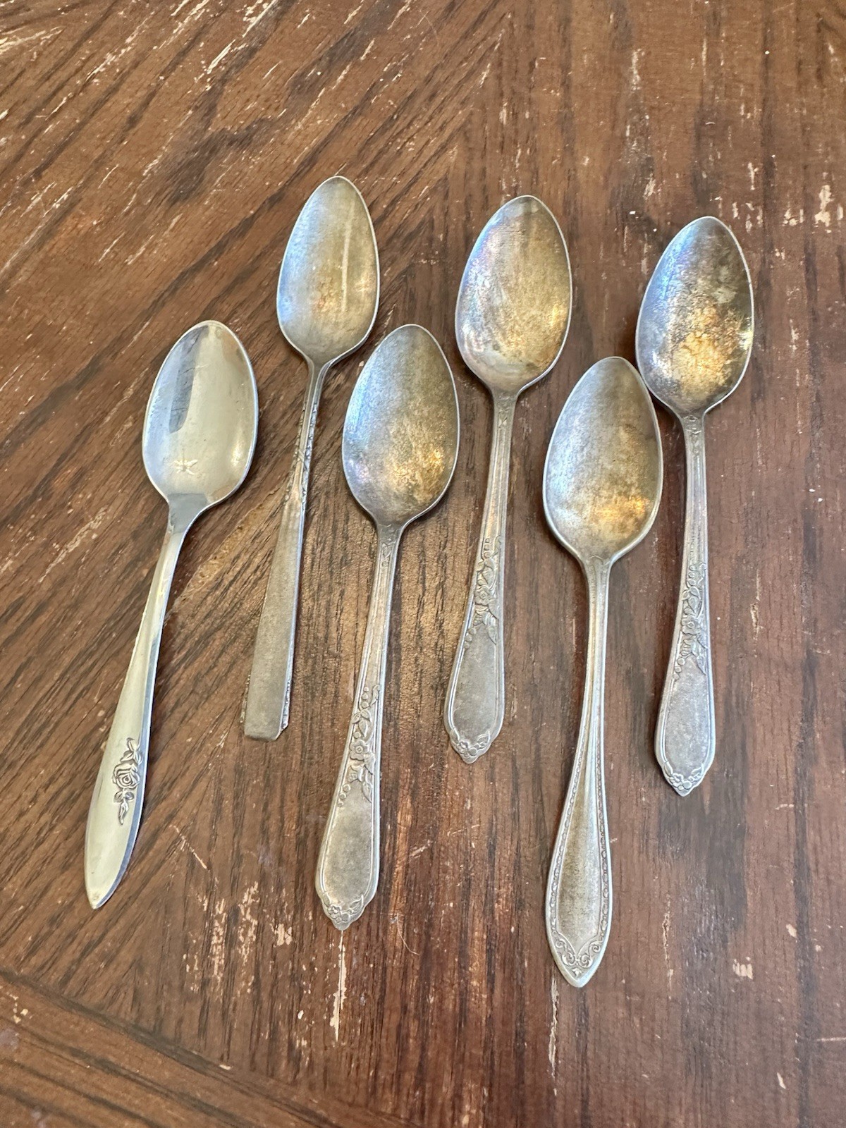 Red Crown, Oneida, Rogers Silver Stainless Flatware Set Fork Knife Spoon