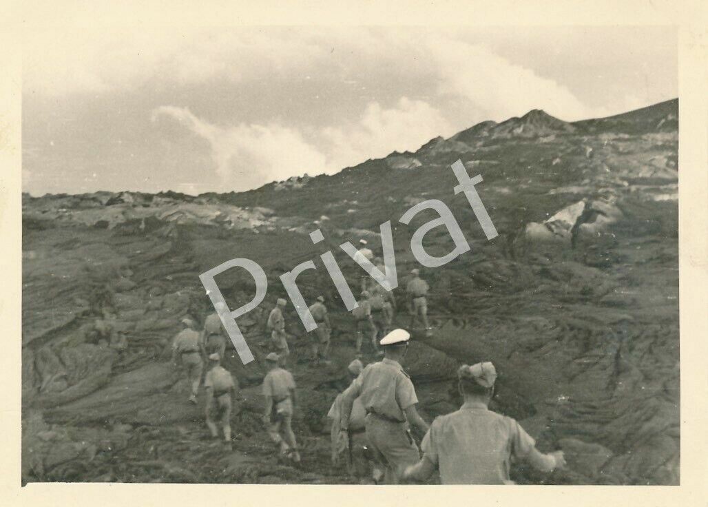 Photo WW II Soldiers Wehrmacht Exploration Vesuvius Campania Italy B 1.63