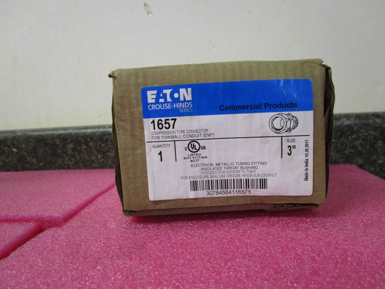 NEW! Qty (1) Eaton 3" Compression Type Connector for Thinwall Conduit 1657
