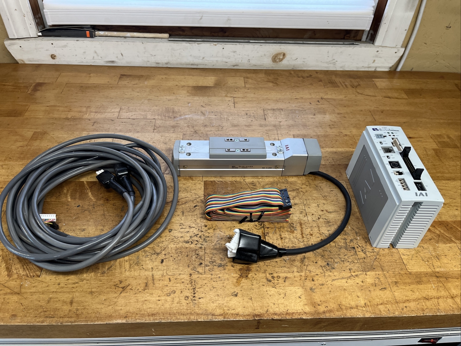 IAI Robo Cylinder RCS-SA5I-20-H-50-M Linear Actuator 50mm Stroke 24V RCS-E-SA5I