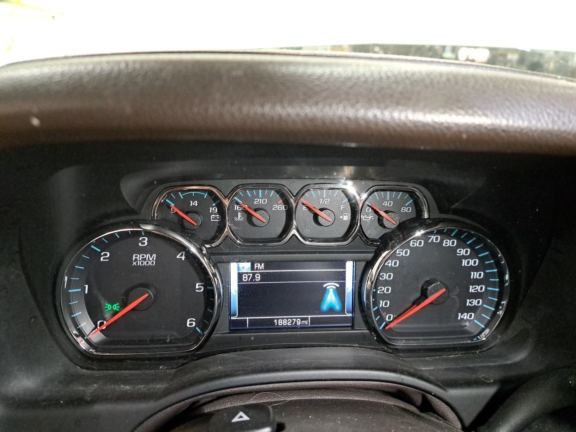 2015 Suburban 1500 Jack Sku#4379690