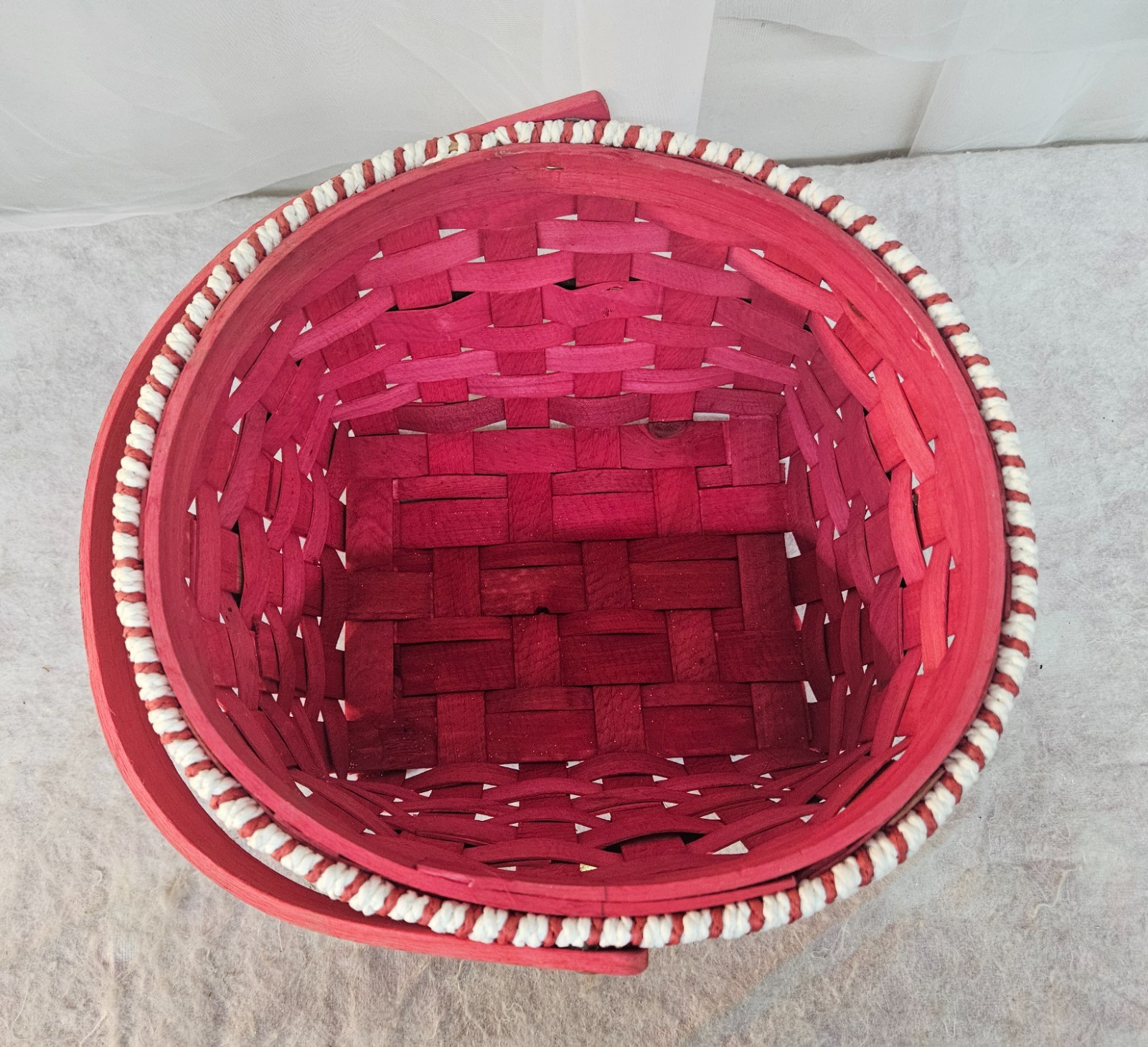 SANTA CLAUS Wicker Basket