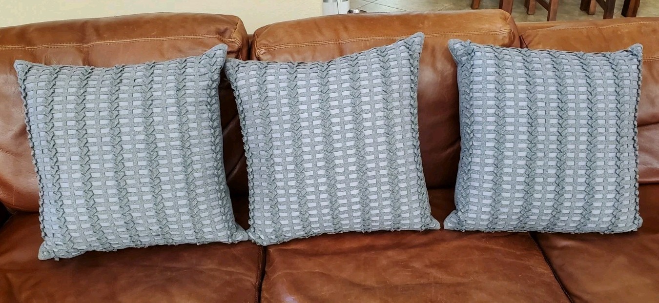 Bernhardt Wool Blend Throw 3 Pillows 21x21 Gray Duck Feather Blend Fill Luxe EUC