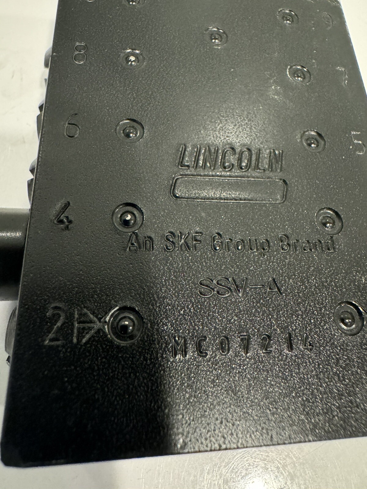 Lincoln SSV-A 10 Outlet Divider Valve NEW! FREE SHIPPING!
