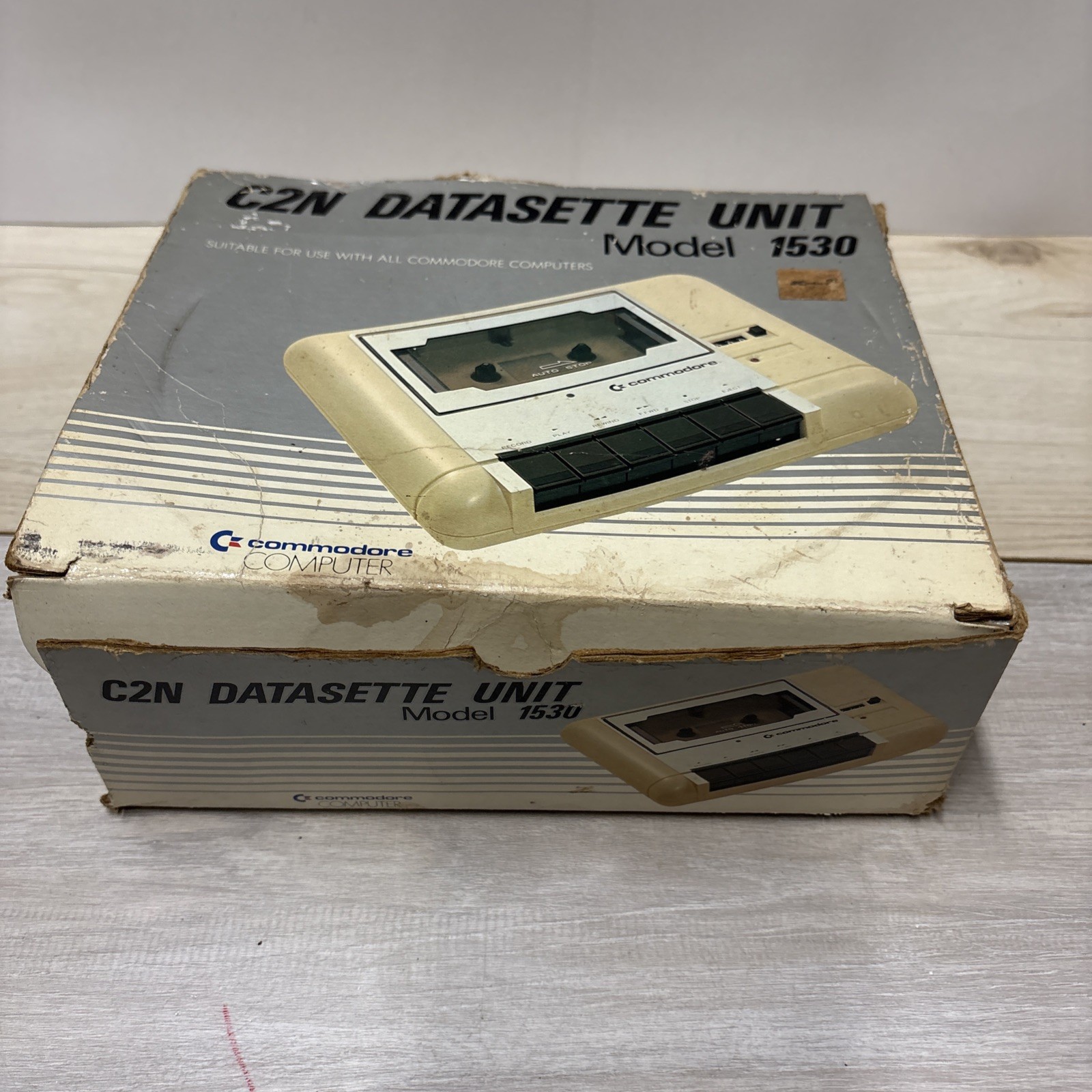 C2N Datasets Unit Model 1530 Commodore Computer With Box No Manuals UNTESTED